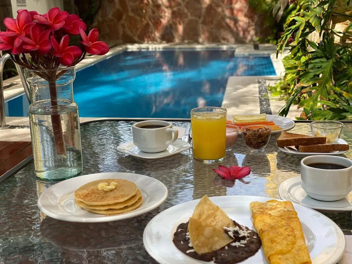 Hotel Las Golondrinas Playa del Carmen