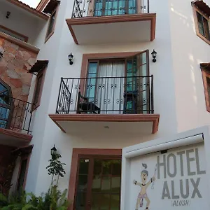 Hotel Alux **