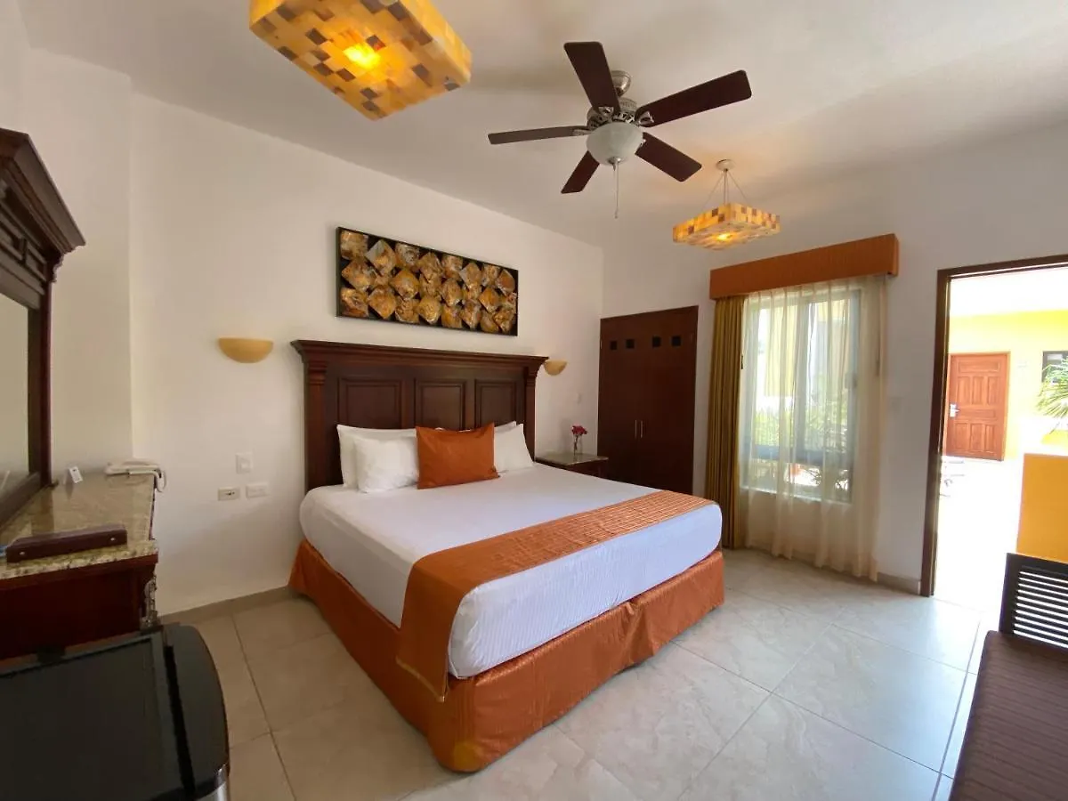 Hotel Las Golondrinas Playa del Carmen 4*,  Mexico