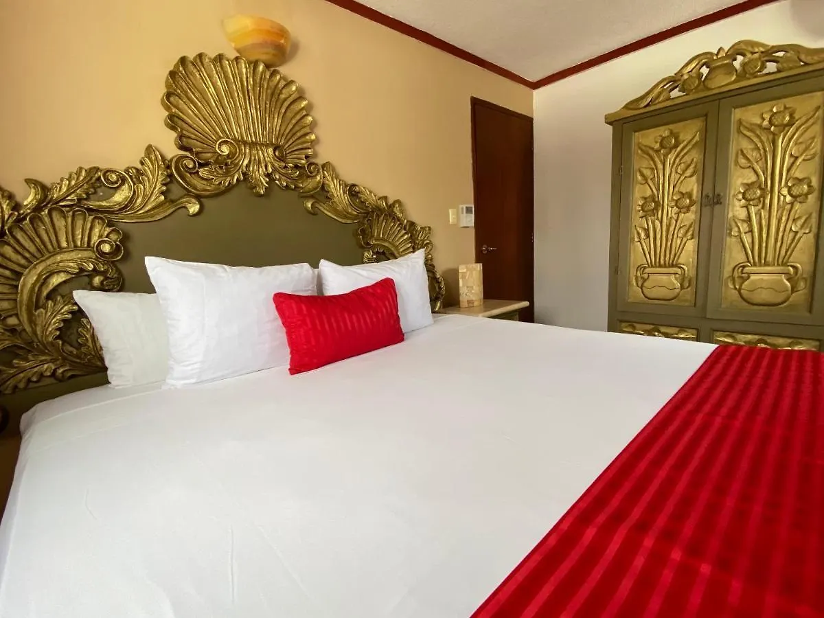 ****  Hotel Las Golondrinas Playa del Carmen Mexico