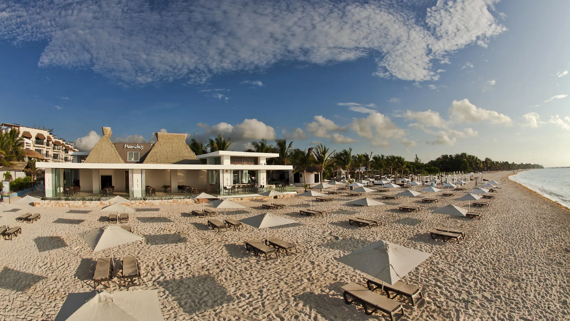 ****  Hotel Las Golondrinas Playa del Carmen México