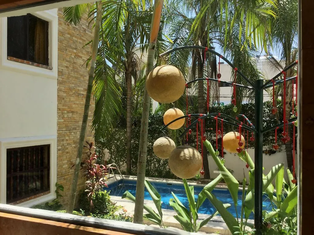 ****  Hotel Las Golondrinas Playa del Carmen México